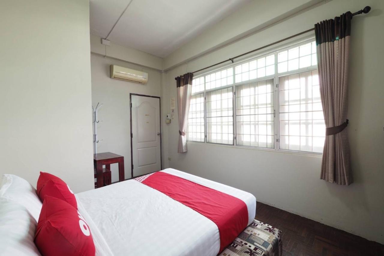 Born Guest House Chiang Mai Exteriör bild