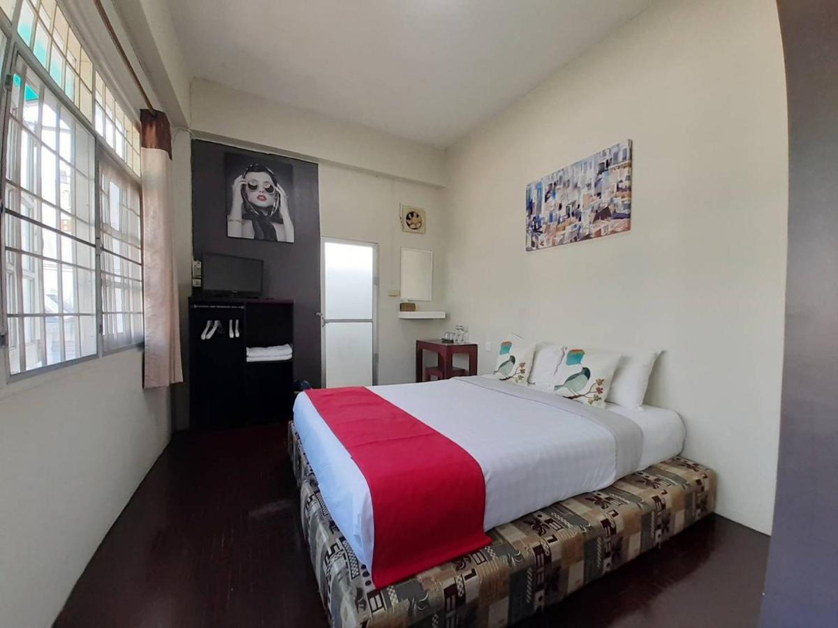 Born Guest House Chiang Mai Exteriör bild