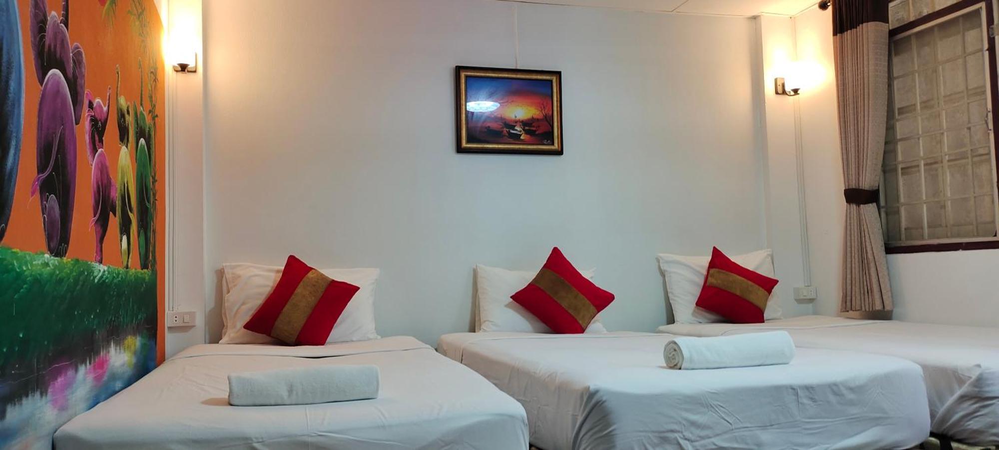 Born Guest House Chiang Mai Exteriör bild