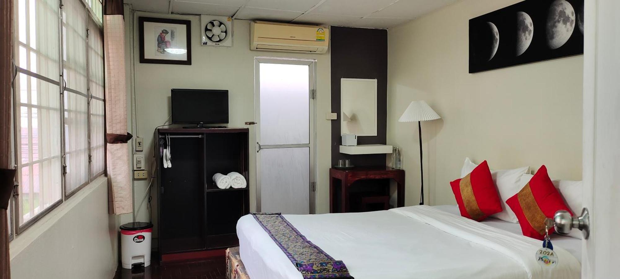 Born Guest House Chiang Mai Exteriör bild