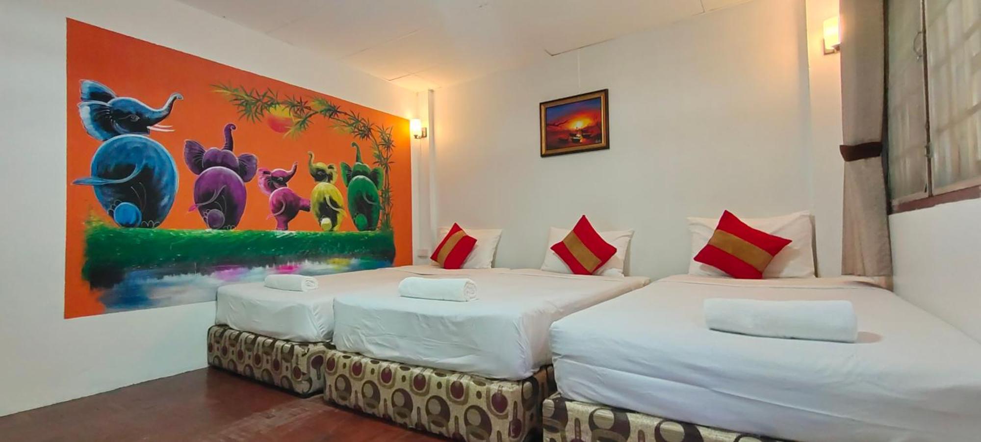 Born Guest House Chiang Mai Exteriör bild